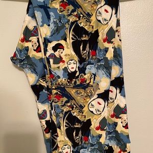 TC2 LuLaRoe Disney leggings